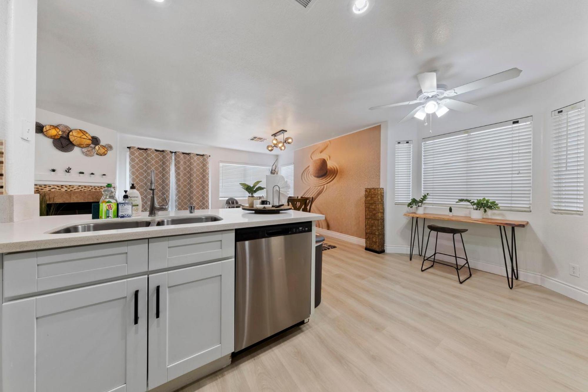Zen - A Home Away From Home And In Heart Of Las Vegas Esterno foto